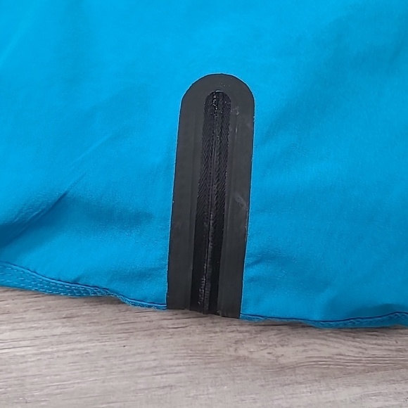 Quicksilver Swim Shorts Size L - Picture 3 of 6